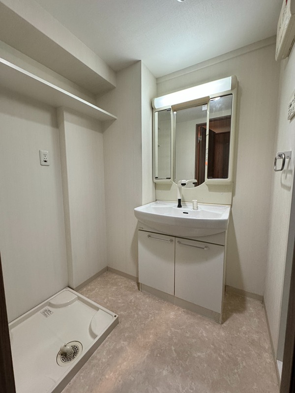 Y&amp;rsquo;z Lucao その他1