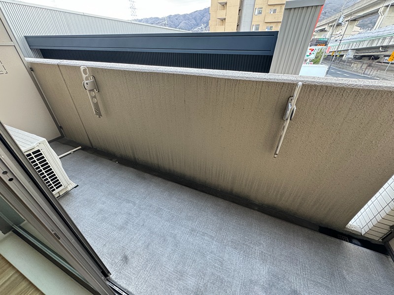 Y&amp;rsquo;z Lucao ベランダ