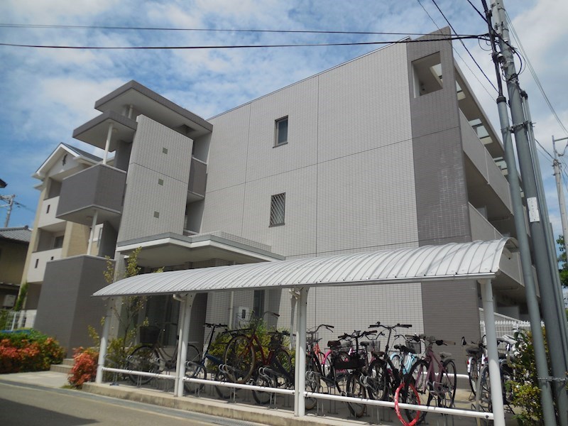 サンプレイス 外観