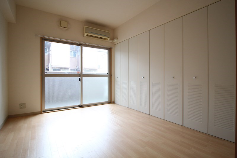 コンフォール平野 ベッドルーム