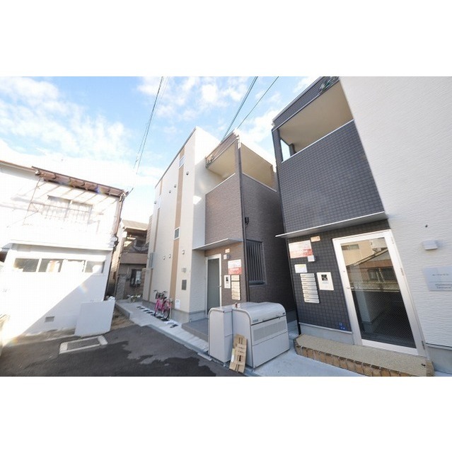 リバーサイドテラス中宮 外観