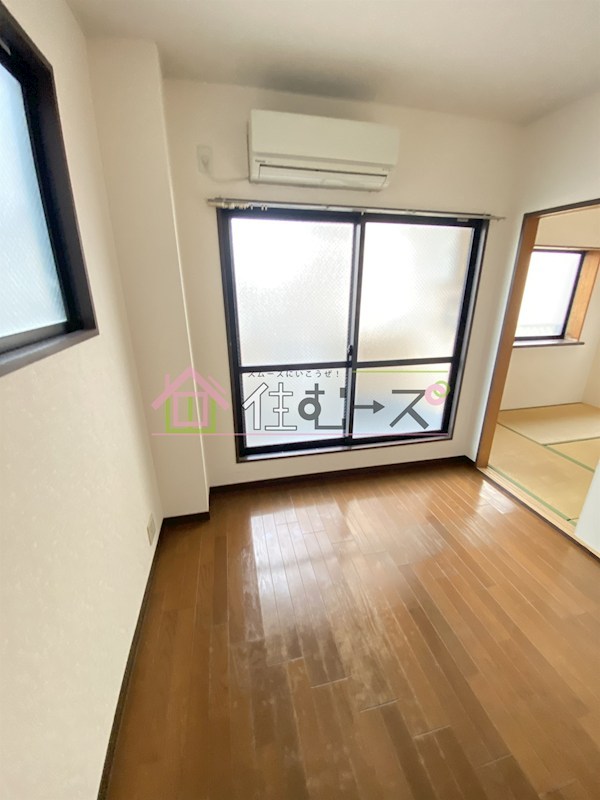 ハイツ優 ベッドルーム