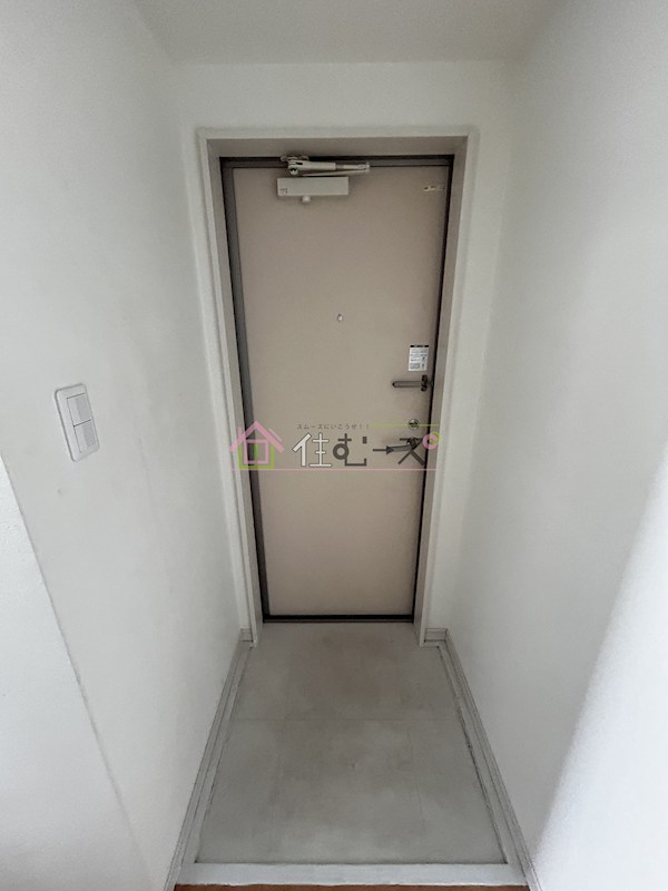 Luna北巽sta 玄関