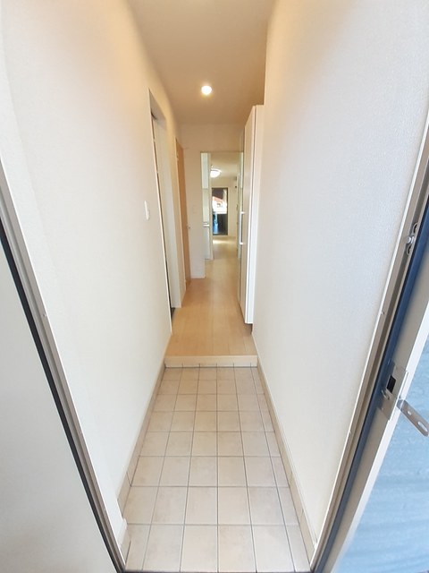 ネオブローテ泉佐野 玄関