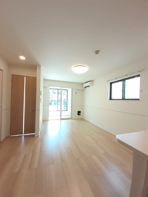 メゾン　プリュネ リビング