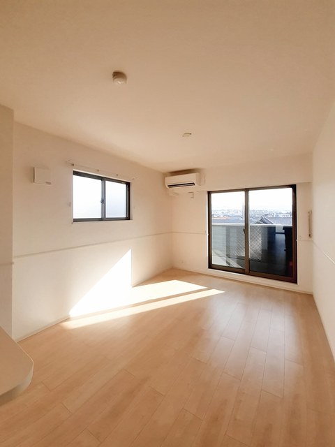 ゼクシー　桜ケ丘Ａ棟 リビング