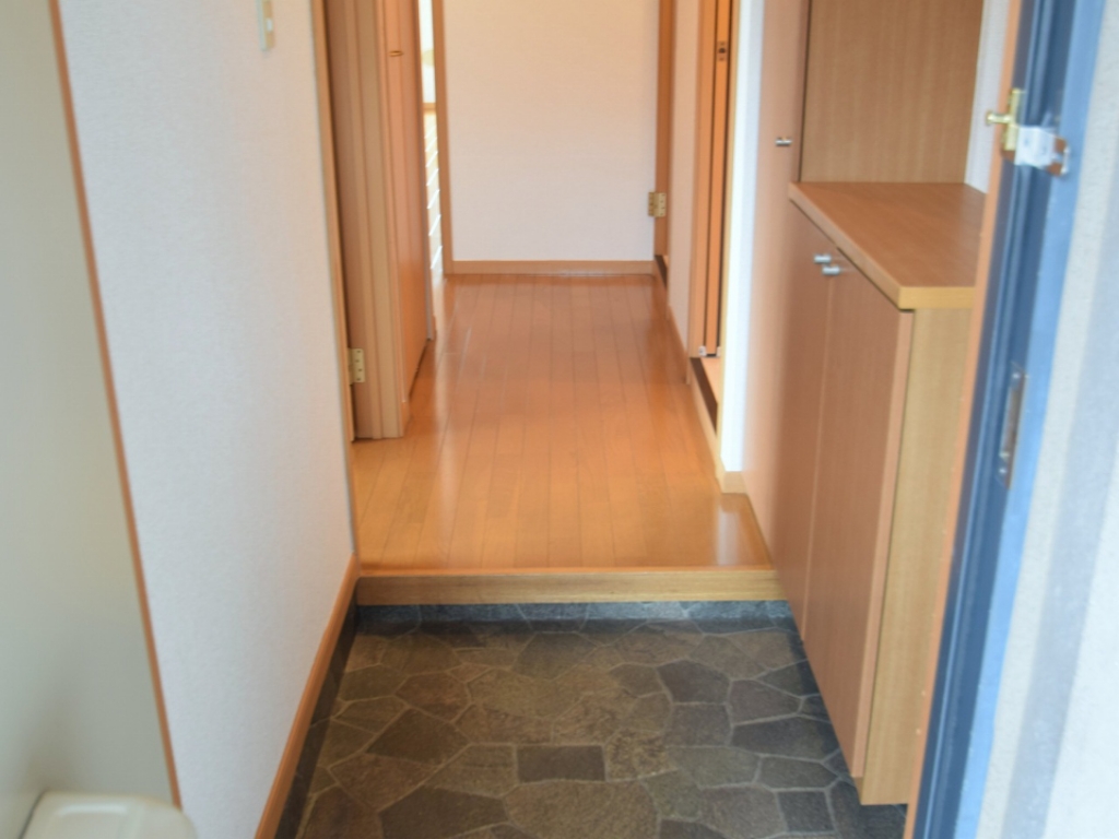 グランデ－ジ池田 玄関