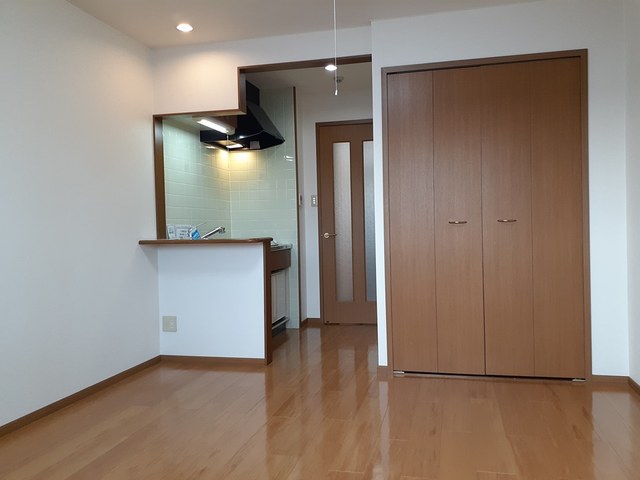 シャルマンロード リビング