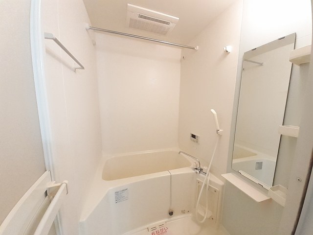 リブ・シンヴィレッジⅣ 風呂画像