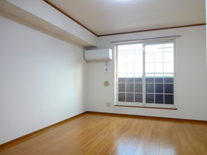 コンフォートハイム リビング