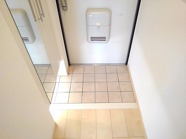 グランデ　アルベロ 玄関