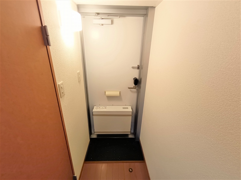 レオパレスコート　グラン 玄関