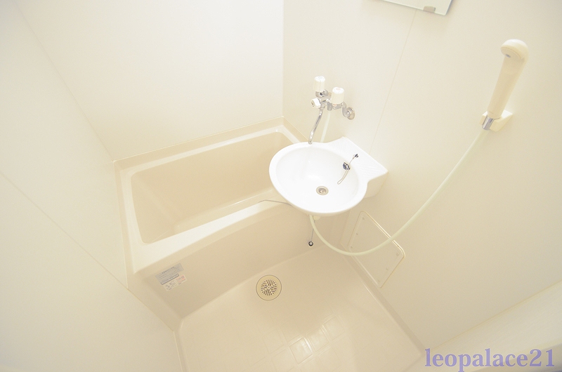 レオパレスフォーレⅡ 風呂画像