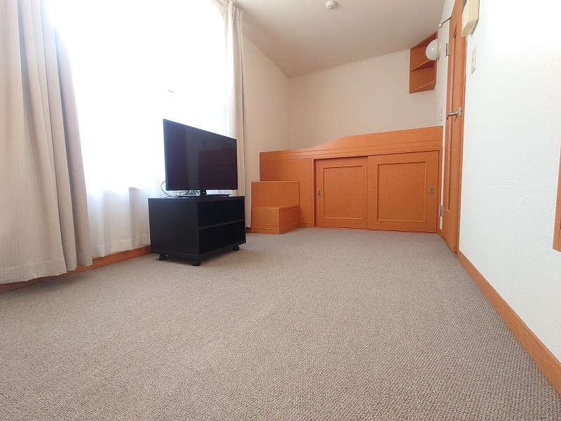 レオパレスアズール新大阪 ベッドルーム