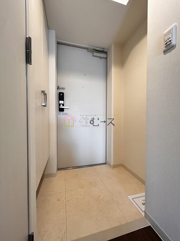 エスリード阿波座レジデンス  玄関