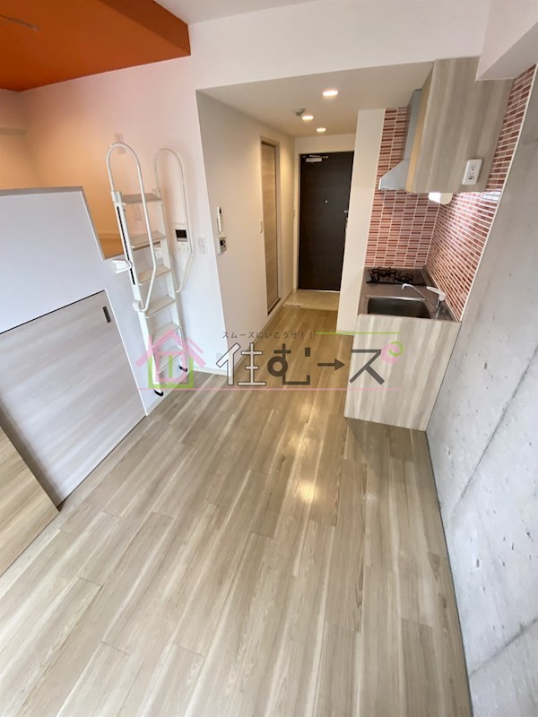 コーラルポワント難波west リビング