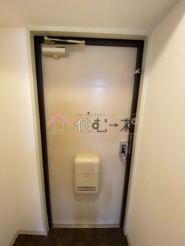 シャンクレール南堀江 玄関