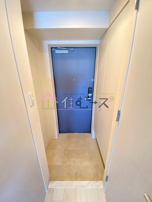 エスリード難波レジデンス 玄関