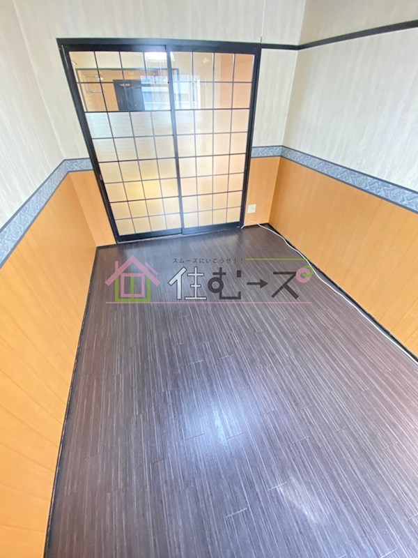 鶴見シャトークワジマ リビング