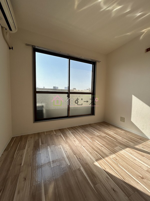 新深江橋ハイツ ベッドルーム