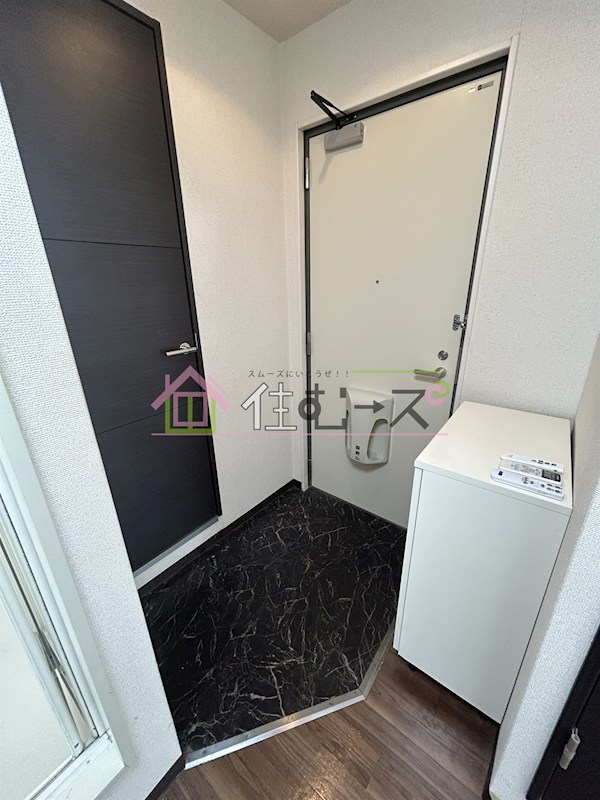 セレブコート京橋 玄関