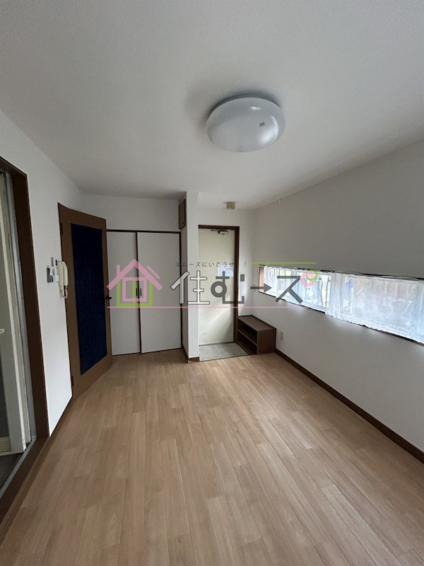 関目井上ビル リビング