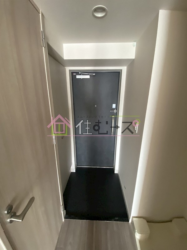 グランカリテ北大阪リヴィエ 玄関