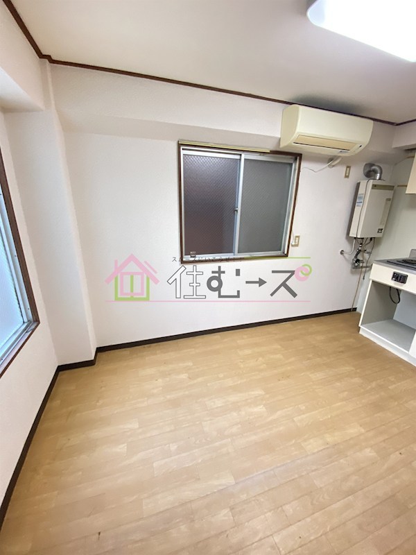 新大阪サンマンション2号館 リビング