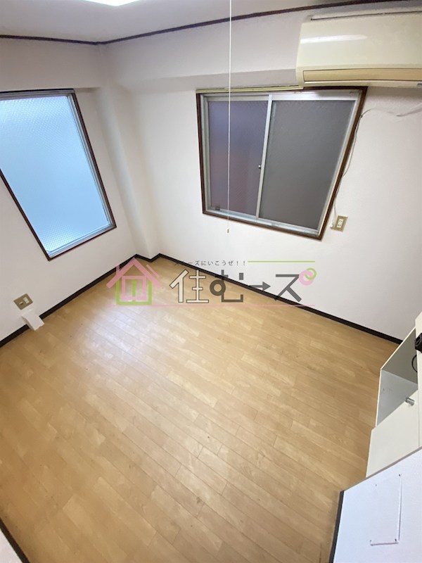 新大阪サンマンション2号館 ベッドルーム