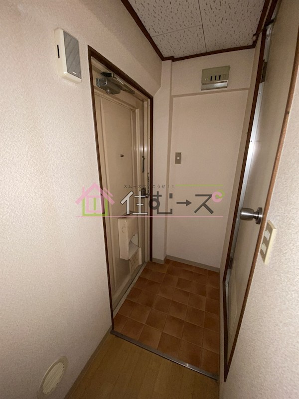 新大阪サンマンション2号館 玄関