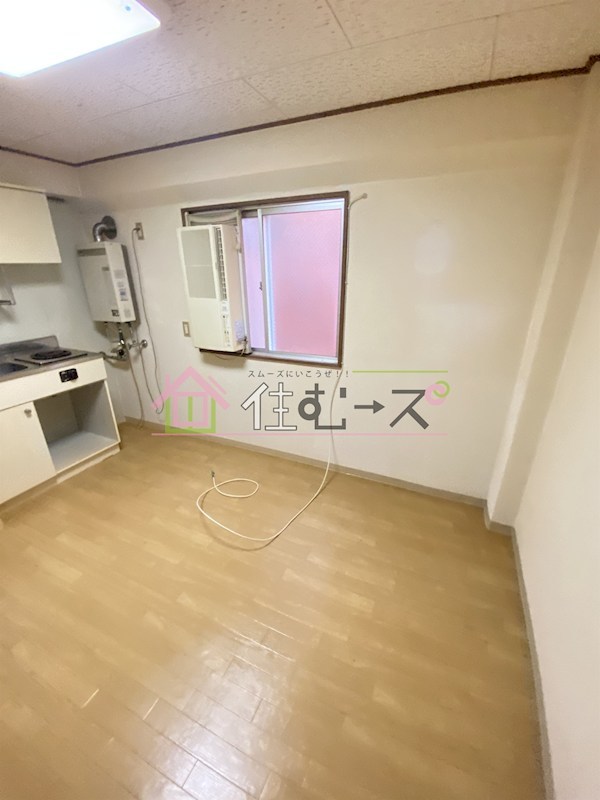 新大阪サンマンション2号館 リビング