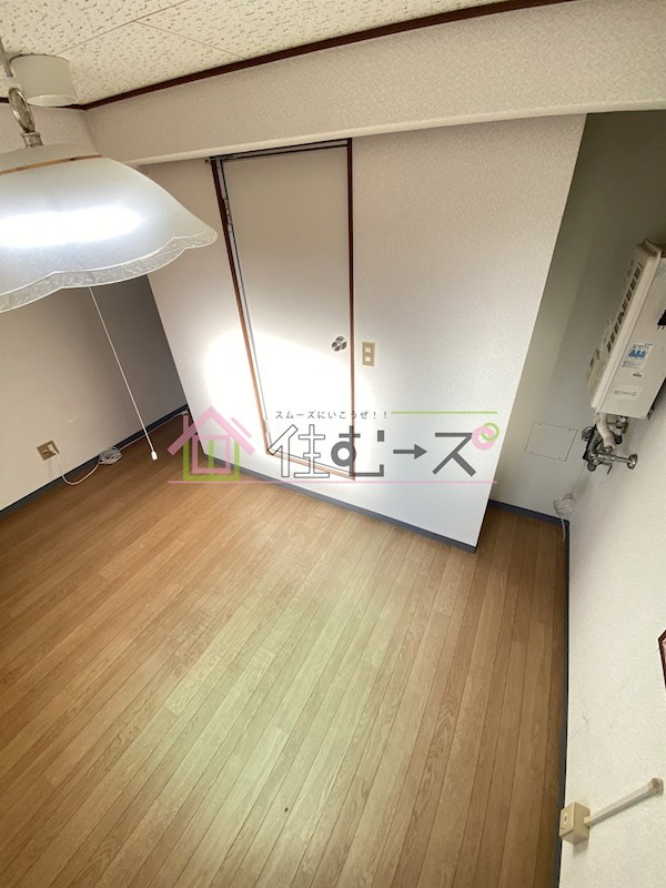 新大阪サンマンション2号館 リビング