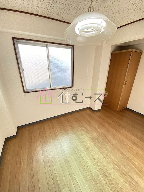 新大阪サンマンション2号館 ベッドルーム