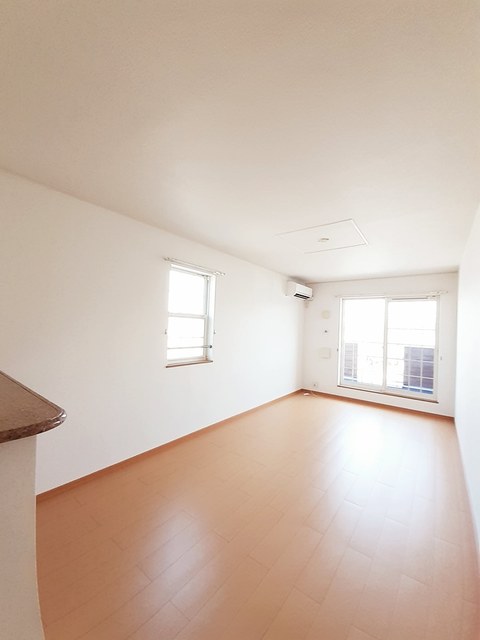 ヴィラプルメリア リビング