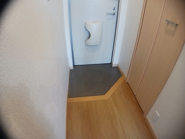 ダイアナ　レイク 玄関