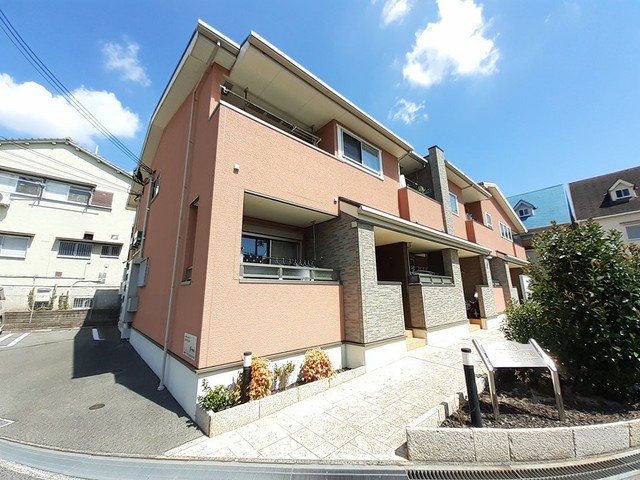 カーサ　エレガンツァ 外観