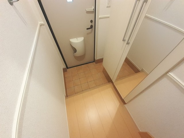 シルクガ－デン 玄関