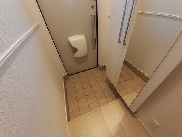 グラスランド・ウェル 玄関