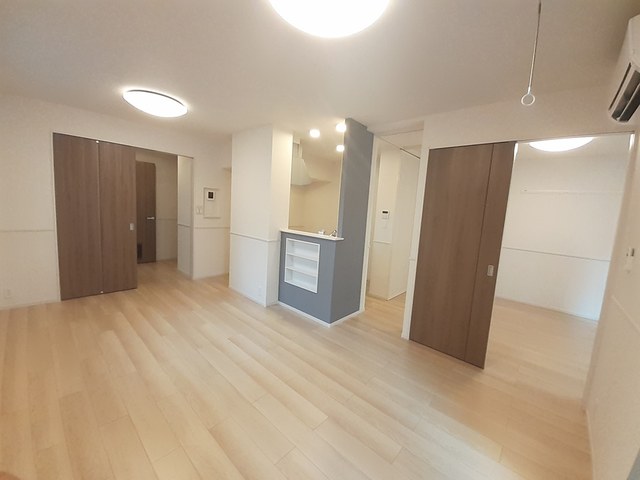 エレガント茱萸木Ⅲ リビング