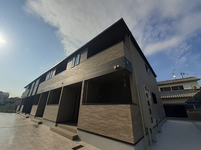 スペチアーレ　ウーノ 外観