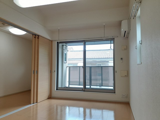 フレイム　ガーデン リビング