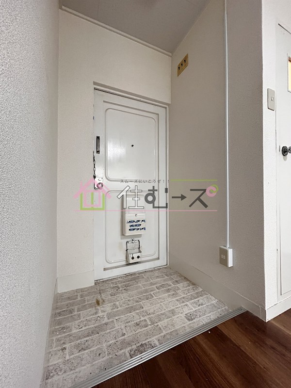リアライズ帝塚山  玄関