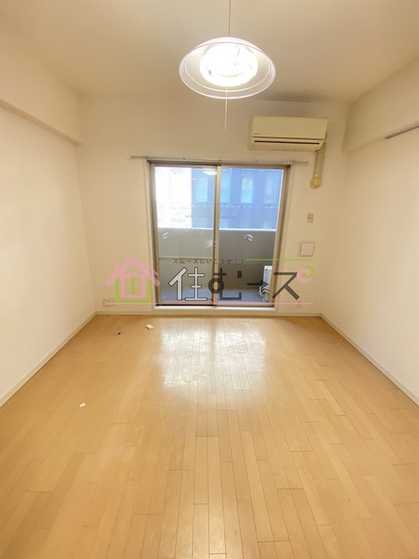 クレアート新大阪パンループ ベッドルーム