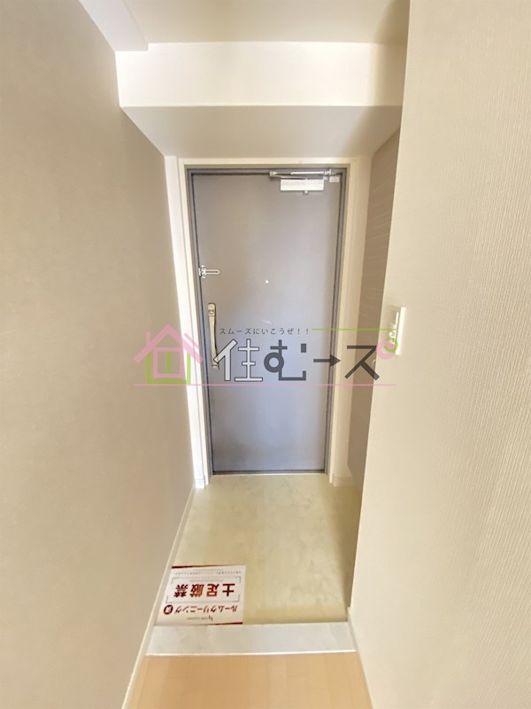 スワンズシティ新大阪  玄関