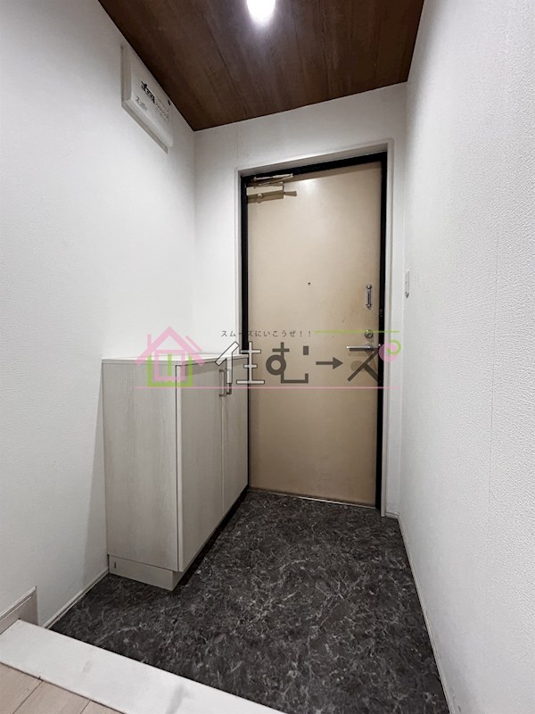 グランデール英Ⅱ 玄関