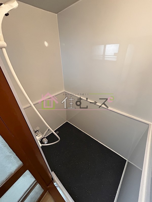 苅田9丁目貸家 風呂画像