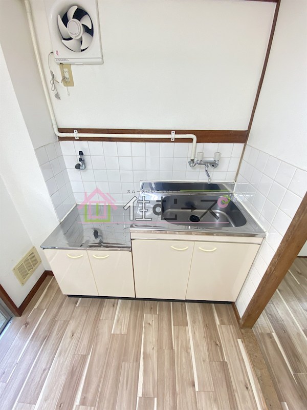 リアライズ東三国 キッチン