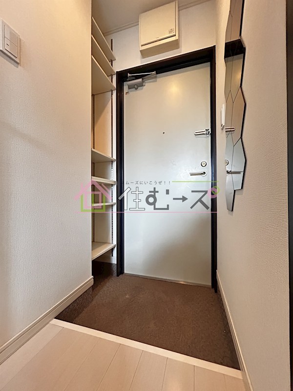 グランクレールK 玄関