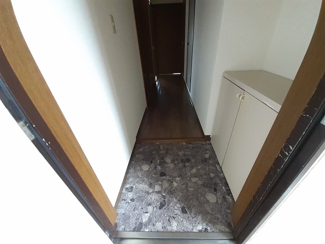 ディアコート津田 玄関