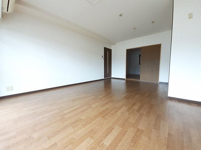 ディアコート津田 リビング